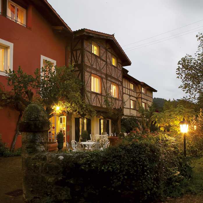 Fachada del Hotel Zubieta