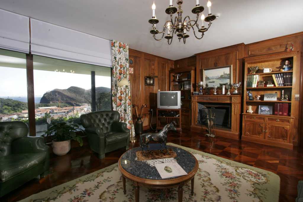Hotel Arresi
