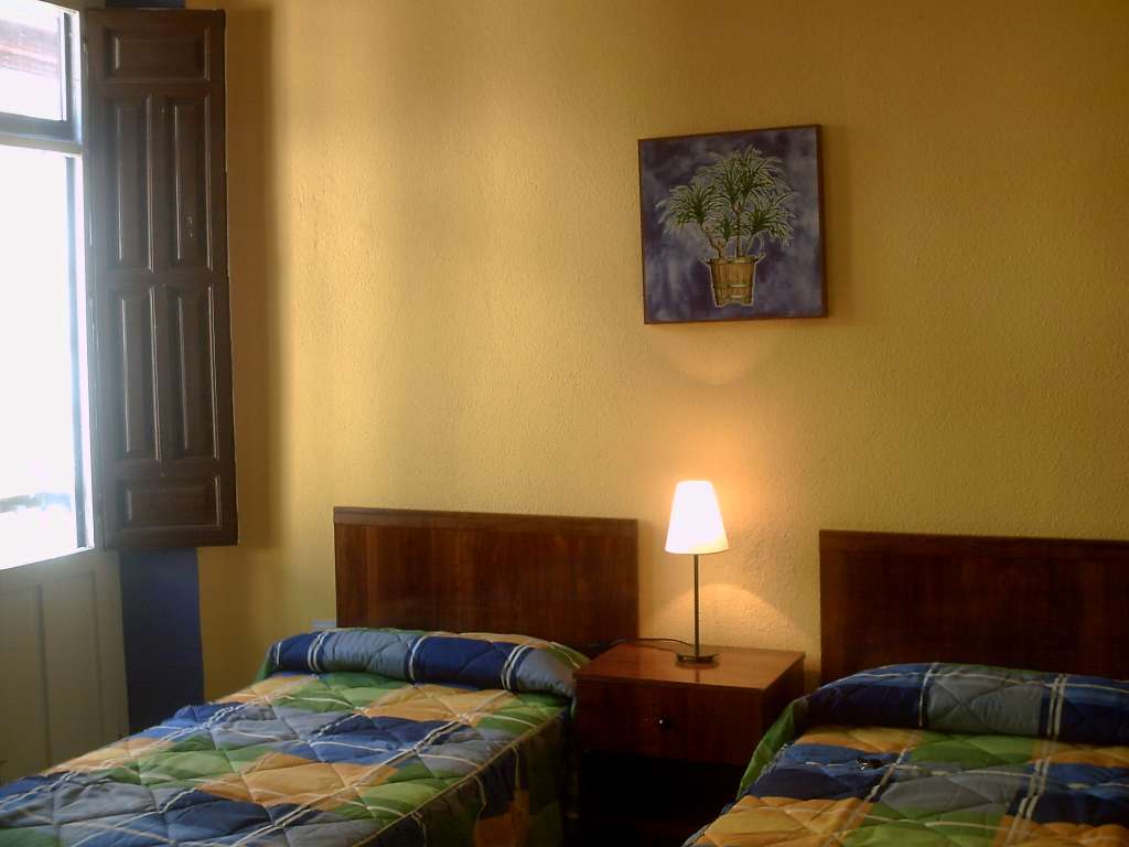 Estancia de 2 noches oferta del 10% en habitacion doble con baño privado.